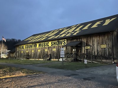 New Barn Theatre — photo 3 of 4