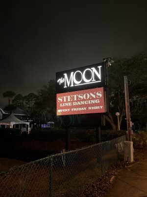 The Moon — photo 2 of 4