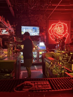 Las Rosas — photo 2 of 4