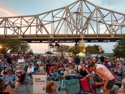 CEFCU Center Stage at The Landing - Peoria Riverfront — photo 2 of 4