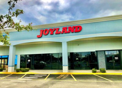 Joyland Live — photo 2 of 4