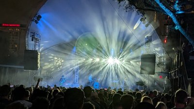 Stubbs BBQ - Indoor Stage — photo 4 of 4