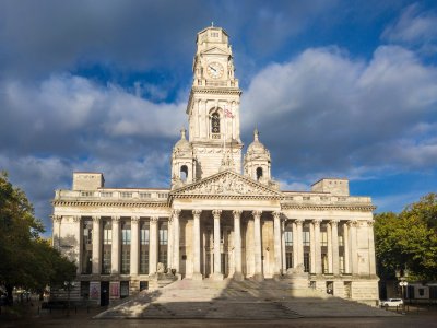 Portsmouth Guildhall — photo 2 of 4