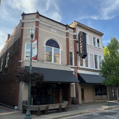 Capone's — photo 4 of 4