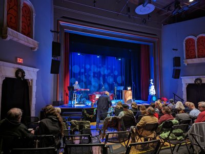 Shea Theater — photo 1 of 4