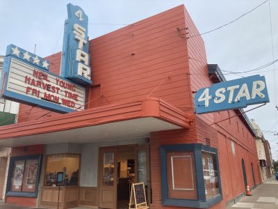 4 Star Theater — photo 1 of 4
