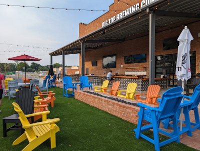 Big Top Brewing at Fruitville Commons — photo 4 of 4