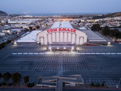 Palace Warehouse At Cow Palace — photo 2 of 4
