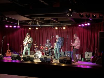 Lulu's Downtown — photo 2 of 4
