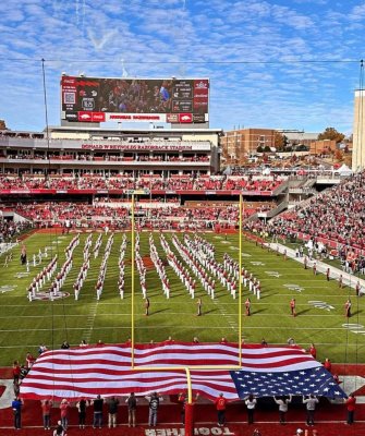 Donald W. Reynolds Razorback Stadium — photo 1 of 4