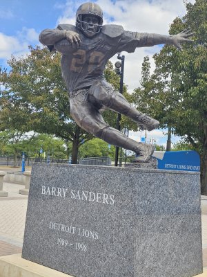 Ford Field — photo 4 of 4