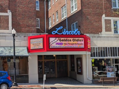 Lincoln Theatre — photo 2 of 4