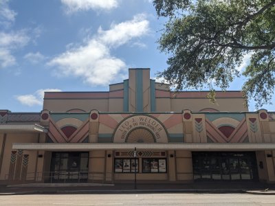 Leo J. Welder Center for the Performing Arts — photo 2 of 4