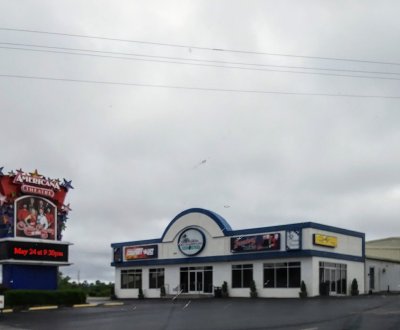Americana Theatre — photo 4 of 4