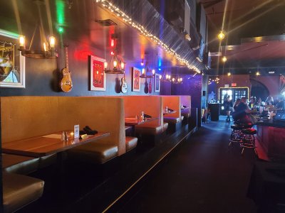 Gaslamp Restaurant & Bar — photo 3 of 4