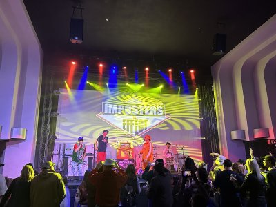 Oaks Theater — photo 4 of 4