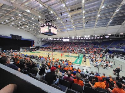 Upstate Medical University Arena at Onondaga County War Memorial — photo 3 of 4