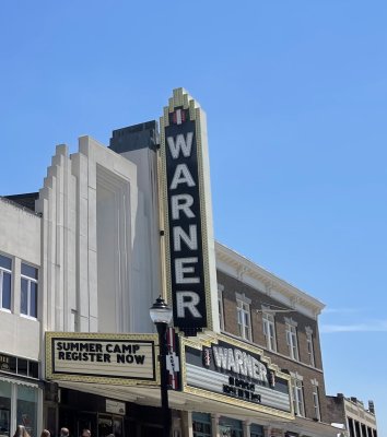Oneglia Auditorium at Warner Theatre — photo 2 of 4