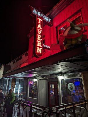 Airport Tavern — photo 2 of 4