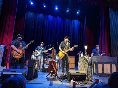 The Bend Theater — photo 4 of 4