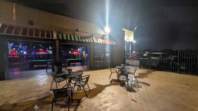 Hoot's Pub — photo 1 of 4