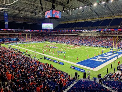 Alamodome — photo 1 of 4
