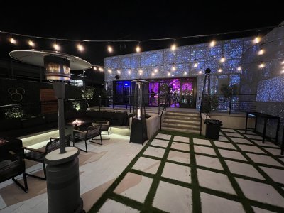 Aura Lounge & Nightclub — photo 3 of 4