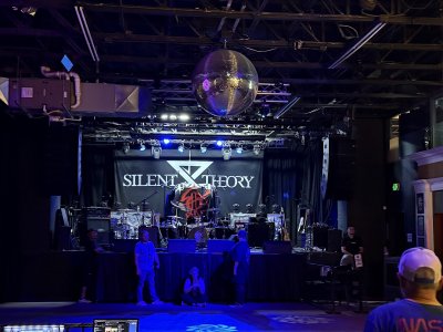 Metro Music Hall — photo 1 of 4