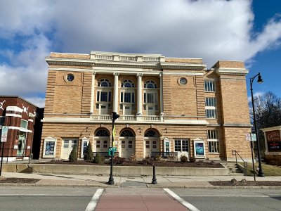 Colonial Theatre — photo 4 of 4