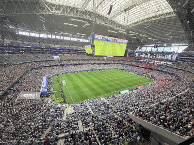 AT&T Stadium — photo 3 of 4