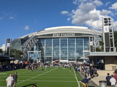 AT&T Stadium — photo 4 of 4