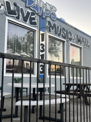 Poor David's Pub