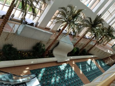 Hilton Milwaukee — photo 3 of 4