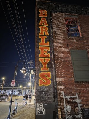 Barley's Taproom and Pizzeria — photo 4 of 4