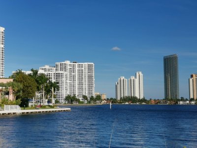 Aventura Arts & Cultural Center - Aventura