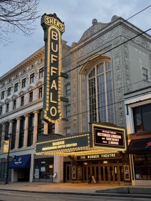 Sheas Performing Arts Center — photo 3 of 4