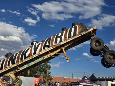 The Junkyard — photo 1 of 4
