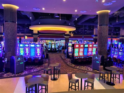 Oak Grove Racing Gaming and Hotel — photo 1 of 4