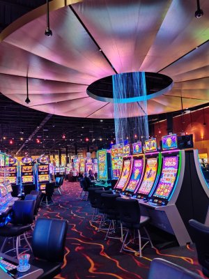 Spotlight Showroom at Spotlight 29 Casino — photo 3 of 4