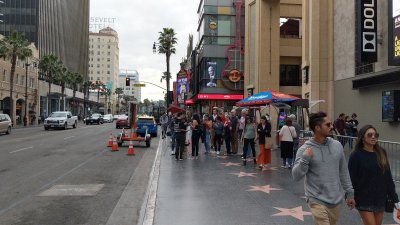 Hollywood BLVD — photo 3 of 4