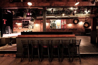 Tractor Tavern — photo 1 of 4