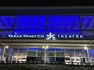 Texas Trust CU Theatre at Grand Prairie — photo 4 of 4