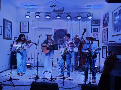 Live At Ted's — photo 2 of 4