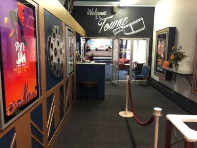 The Vernon Towne Theatre — photo 1 of 4