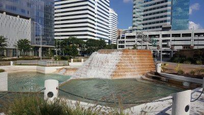 Kanawha Plaza — photo 2 of 4