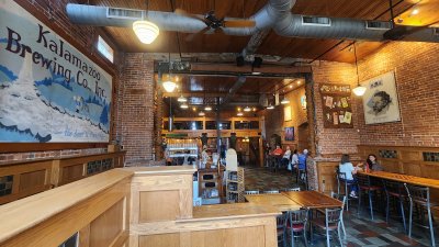 Bell's Eccentric Cafe — photo 2 of 4
