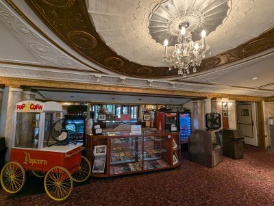 State Theatre — photo 3 of 4