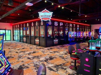 Peoria Showplace at Buffalo Run Casino — photo 3 of 4