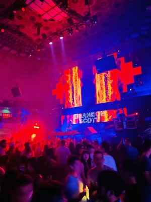 Exchange LA — photo 2 of 4