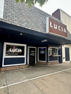 Lucia Beer Garden & Grill — photo 1 of 4